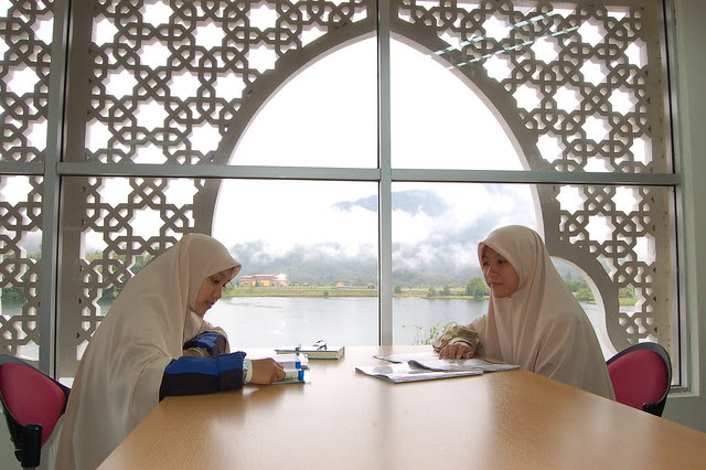 Ll Time Muslimah A Part Time Meddie Qasrus Syuhada A Fu