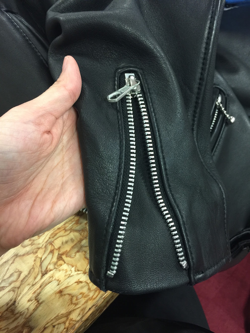 三角マチ付きファスナーあき 服飾専門学校講師 Yuca先生のクローズメイキング講座