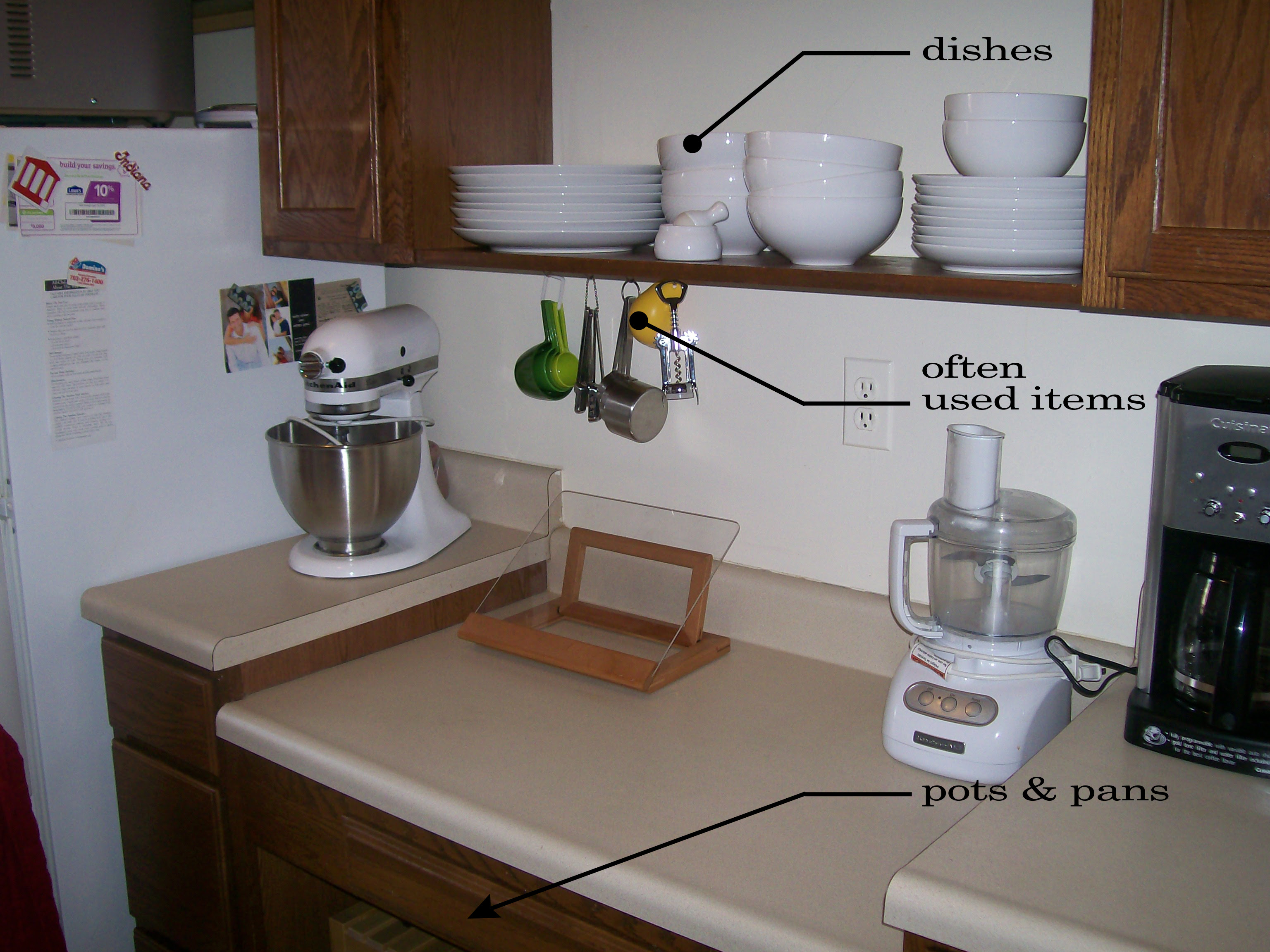 Small Kitchen Organization