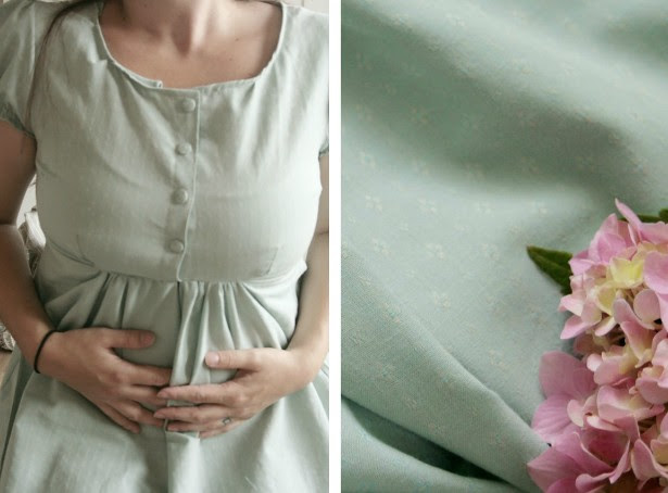 hydrangea and my selfsewn summer dress in turquoise.jpg