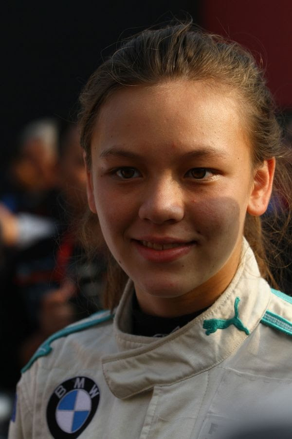 natasha seatter hot race queen 01