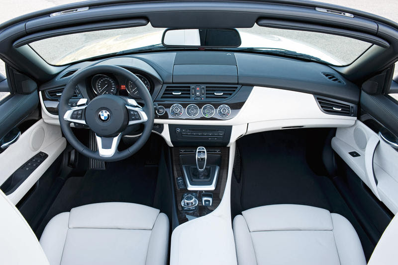 2009 BMW Z4 interior