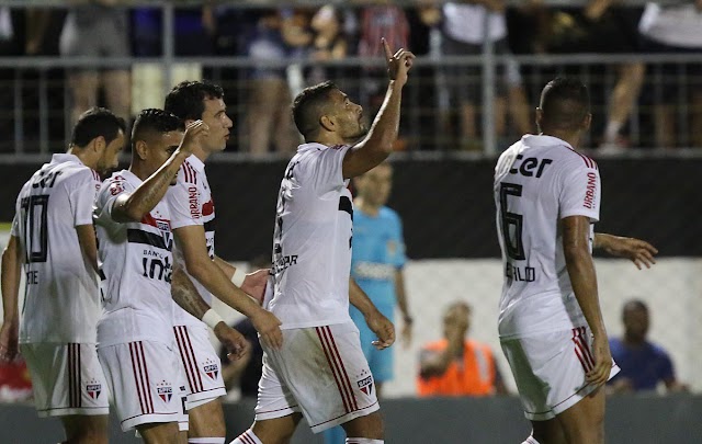 Ainda sem Hernanes, São Paulo joga fácil e vence o Novorizontino.