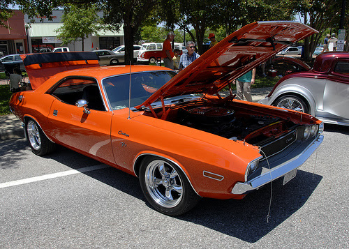 classic car weekly newspaper