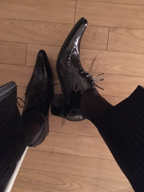 相手を虐めるために履く靴