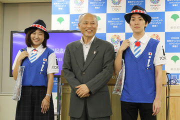 舛添要一辞任でも残る韓国施設と東京五輪観光ボランティアの制服 金魚のおもちゃ箱