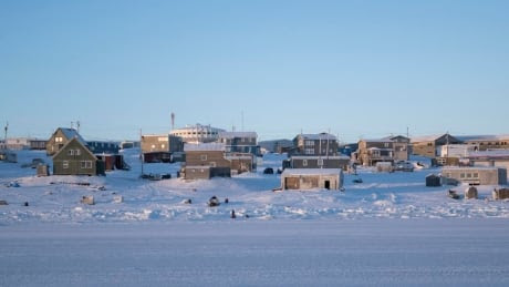 Nick Murray Igloolik November 2016 houses homes nunavut