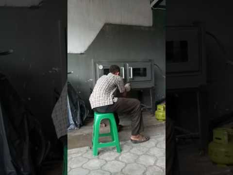 VIDEO : cara menggunakan oven gas manual, tips memanggang roti biar nggak gosong - cara menggunakancara menggunakanoven gasmanual, tipscara menggunakancara menggunakanoven gasmanual, tipsmemanggangroti biar nggak gosong, cara mudahcara me ...
