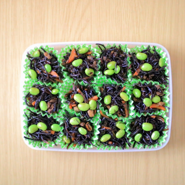 ひじきの煮物を冷凍保存 こんにゃく入りの冷凍方法は お弁当 離乳食も解説 お役立ち 季節の耳より情報局