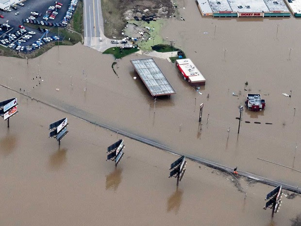 Vista aérea de inundação em Union, Missouri (Foto: Kate Munsch / Reuters)