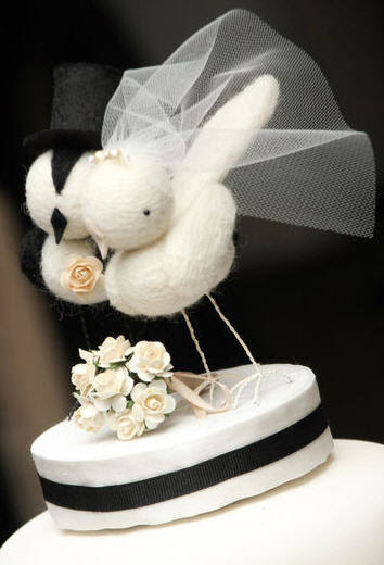 black and white damask wedding cake. Black and White Damask Cake