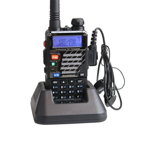 2013 BAOFENG UV-5RE New Version Dual Band U/V Radio 136-174/400-480Mhz Transceiver Free Earpiece