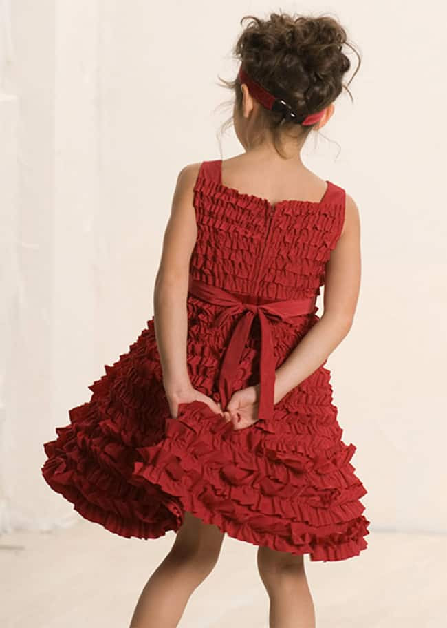 25 Attention-Grabbing Christmas Dresses Collection - SheIdeas