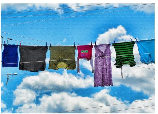 Wash Color Clothes In Warm Or Cold : Benefits of Using Warm Water for Your Laundry | Cleanipedia / In addition, clothing in bright colors may be damaged in higher temperatures.