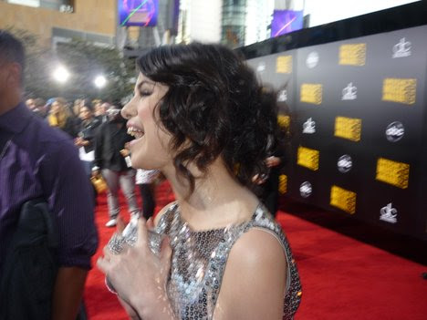 selena gomez who says video dress. Selena Gomez Music Awards 2009