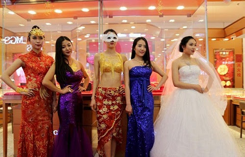 do-lot-vang-rong-cho-gioi-sieu-giau-trung-quoc-1