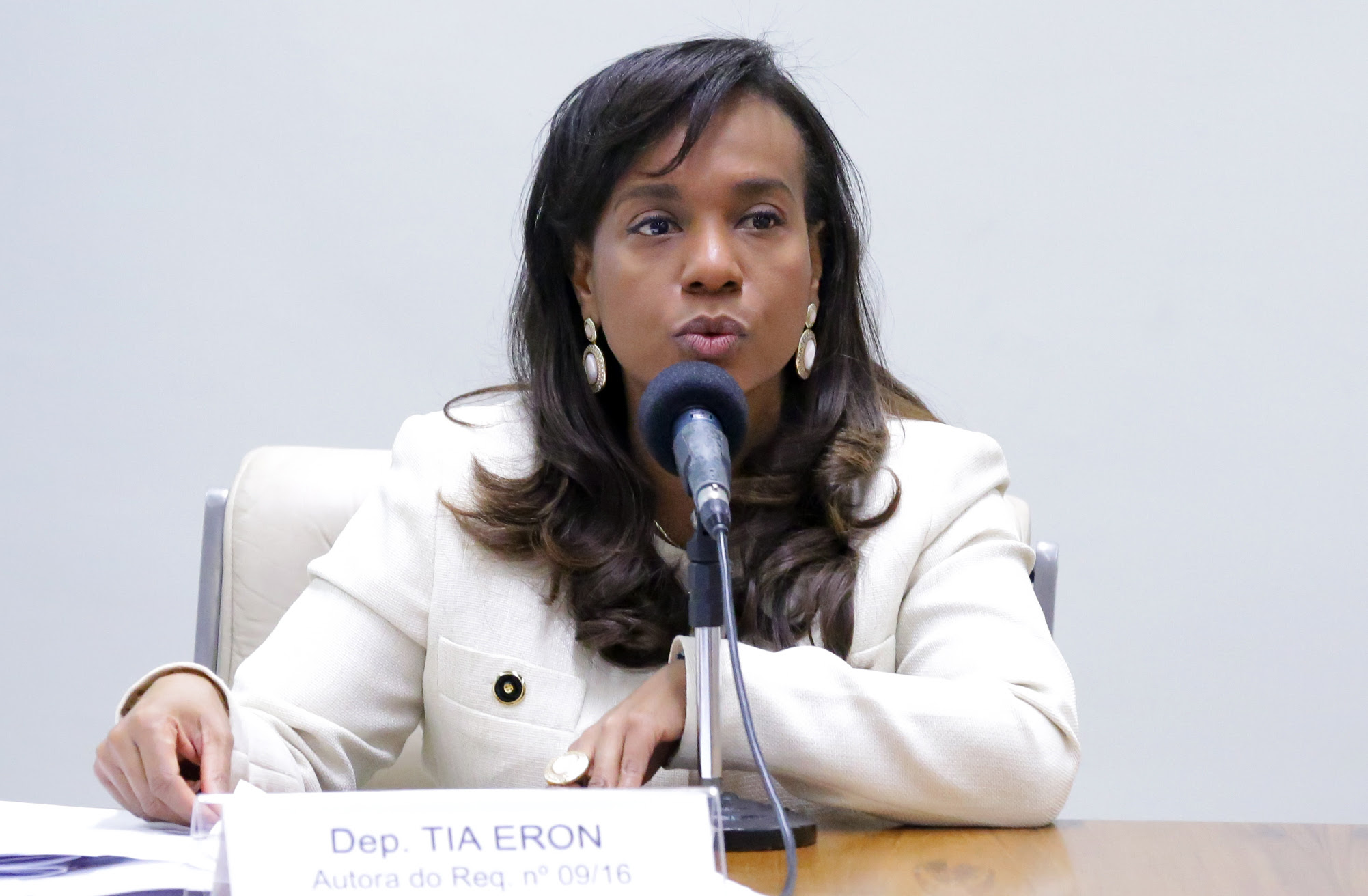IV Seminário Internacional do Marco Legal da Primeira Infância. Audiência pública para debater o aumento da Licença Paternidade como estratégia para o Desenvolvimento Integral na Primeira Infância. Dep. Tia Eron (PRB-BA)