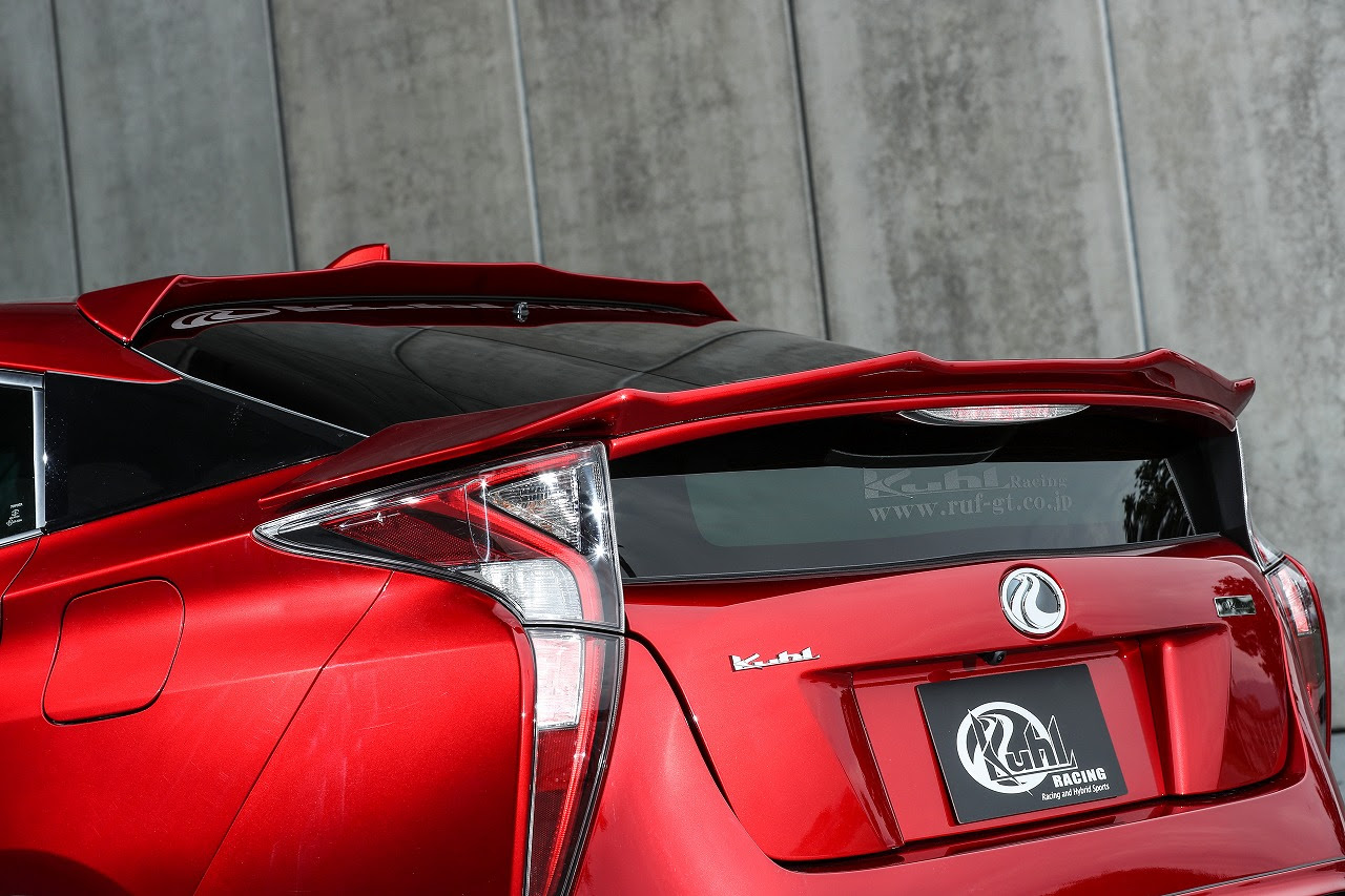 Kuhlhybrid 50新型プリウスprius新作エアロパーツ完成 トランクスポイラー ルーフエンドスポイラーのリアウイング2種類のアイテム追加となります Kuhl 片岡ブログ