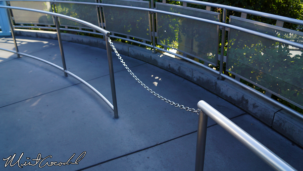 Disneyland Resort, Disneyland, Monorail, Queue