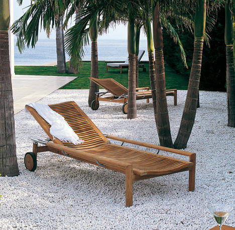 Triconfort Outdoor Furniture - the Equinox solid wood furniture