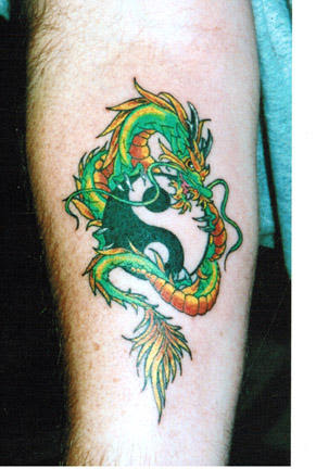 dragon yin yang tattoo. Ying Yang Dragon Tattoo
