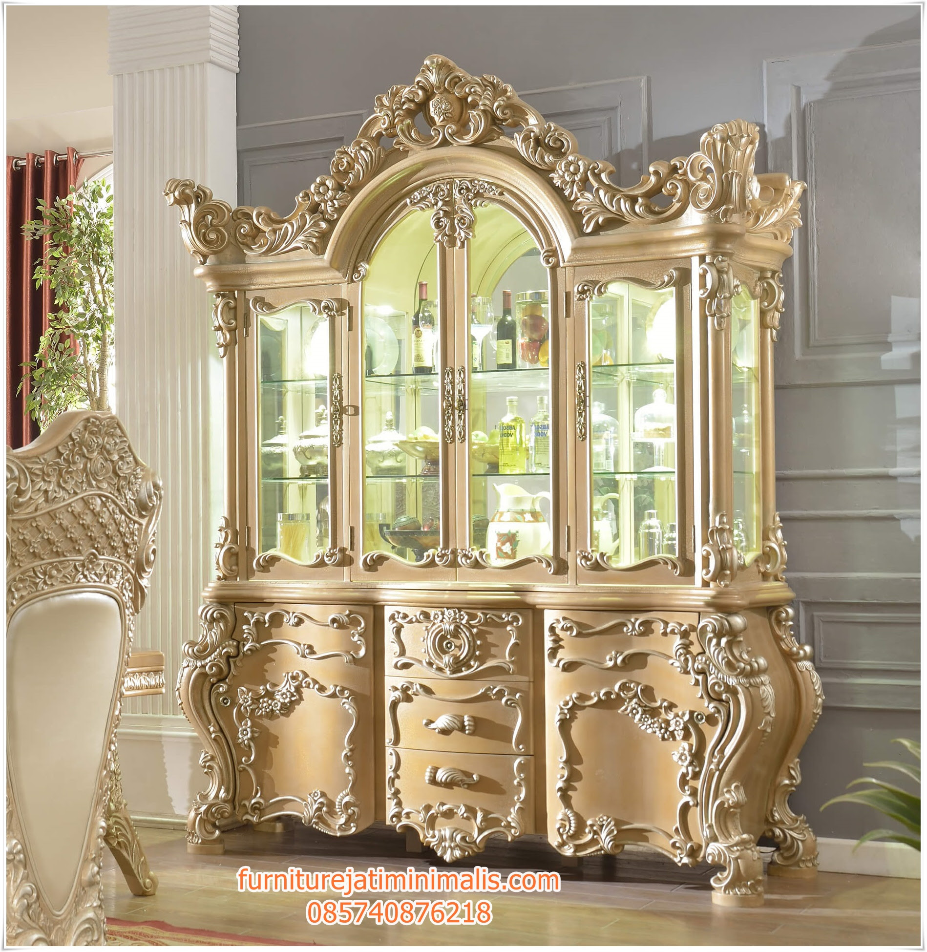  Lemari  Hias  Kaca Mewah Royal Minerva lemari  hias  dari 