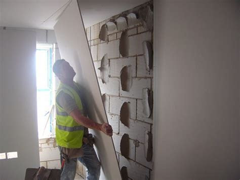 plaster board  wall   dot dab system