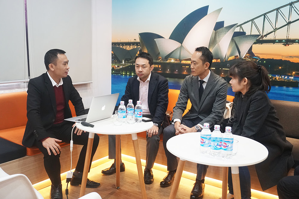 Jsl Nippon Academy đến Lam Việc Va Giao Lưu Cung Học Vien Itplus Academy