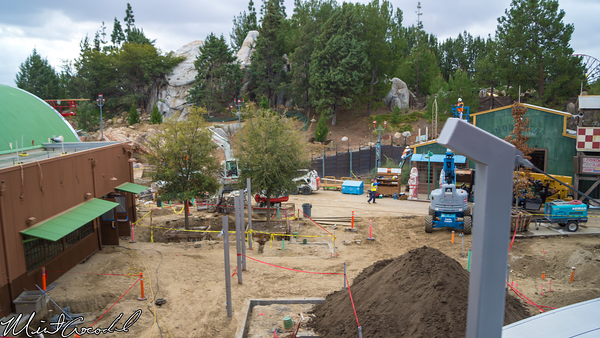 Disneyland Resort, Disneyland, Monorail, Disney California Adventure, Condor, Flats, Grizzly, Peak, Airfield, Construction, Refurbishment, Refurbish, Refurb