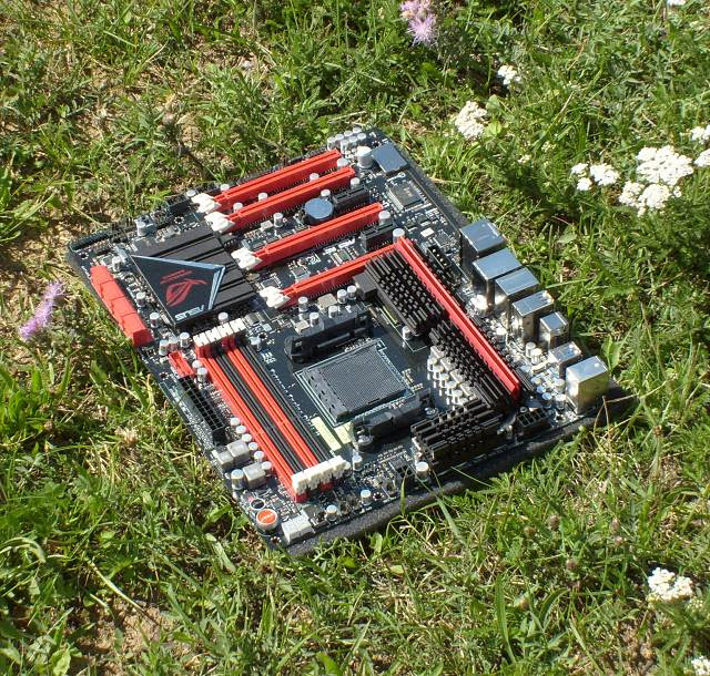 Asus Crosshair V Formula Z Am3 Pt1 Basic Review With Zambezi