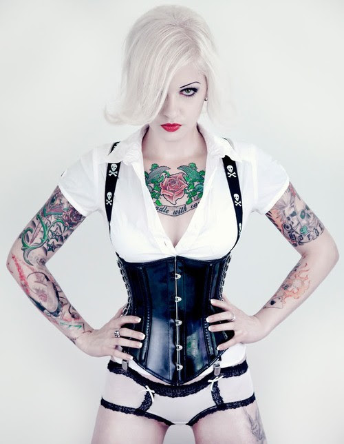 girl with tattoo