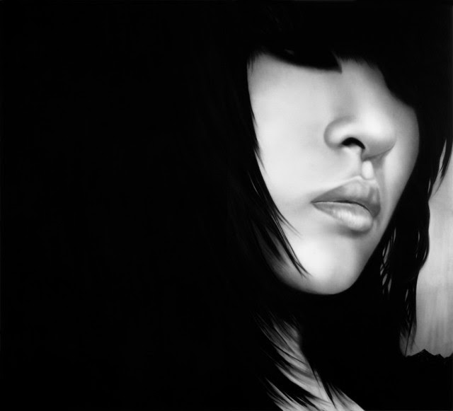 Amazing large scale charcoal drawings by Robert Longo
