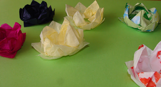 Fab Mums » Monday crafts: lotus flower origami