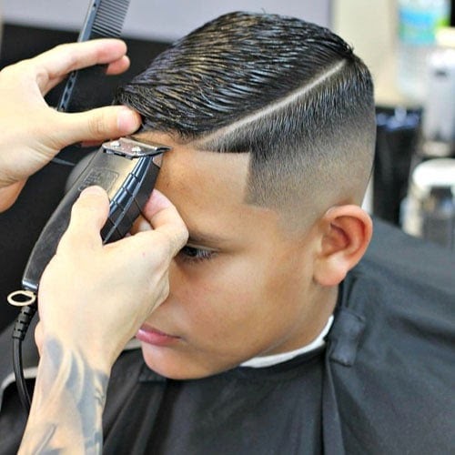 Low Fade Haircut With Line Up / 29 Low Fade Line Up | Boys haircuts, Boy haircuts short ... - Line up haircut is also called as the edge up or shape up haircut.