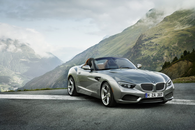 People Bmw Painted The Car In Liquid Metallic Paint That Shifts Color From Dark Grey To Silver Photo Autoviva Gallery Autoviva Com