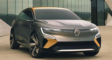 Smartphones, smart watches, tablets, fitness trackers, and all our other gadgets leave us burdened with multiple chargers and so much clutter. The new Renault Megane eVision is an electric crossover