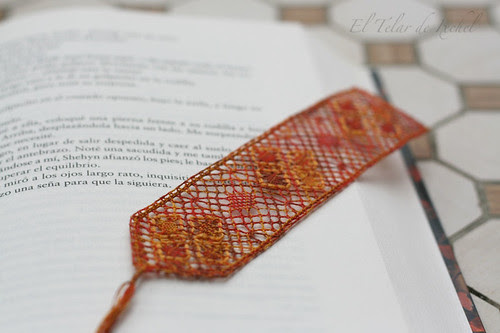 Marcapáginas bolillos