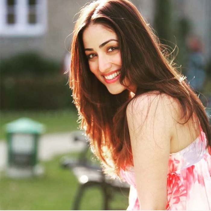 Kaabil Actress Yami Gautam Turns A Year Older Learn How To Get Flawless Skin With Yami Gautam S Beauty Tips India Com Shot in thailand with benetone films.