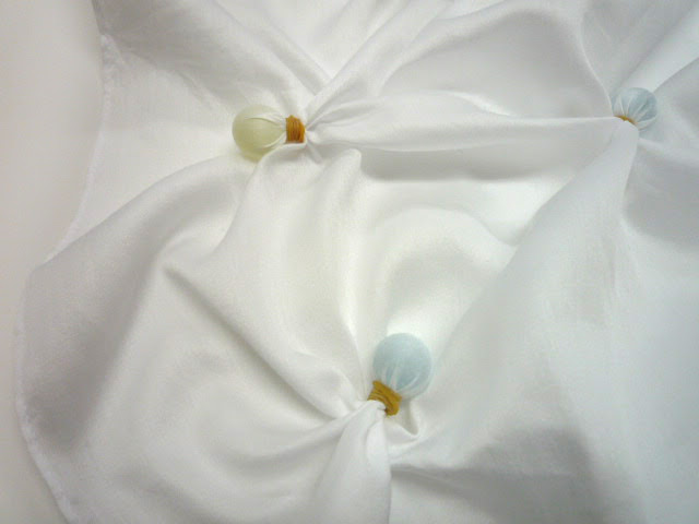 いろいろ 絞り染め 模様 花 作り方 乾いた壁