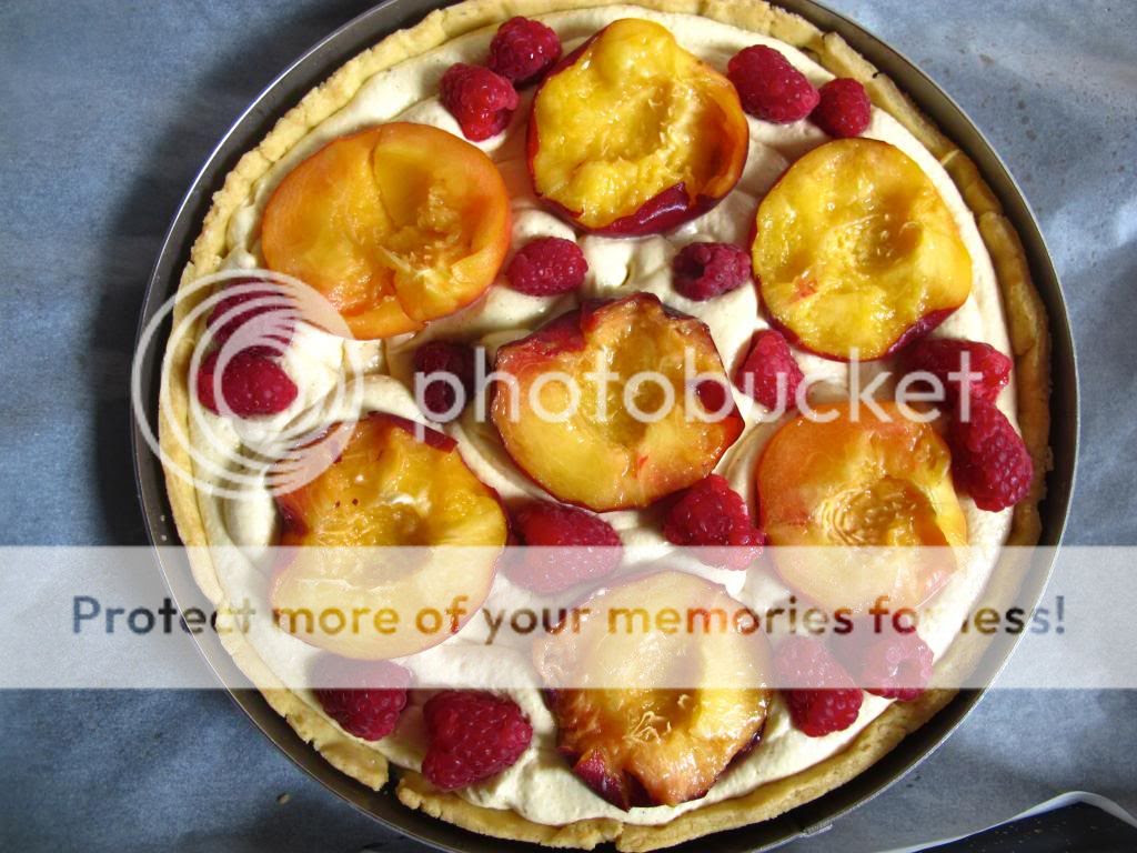 peach-and-raspberry-tart
