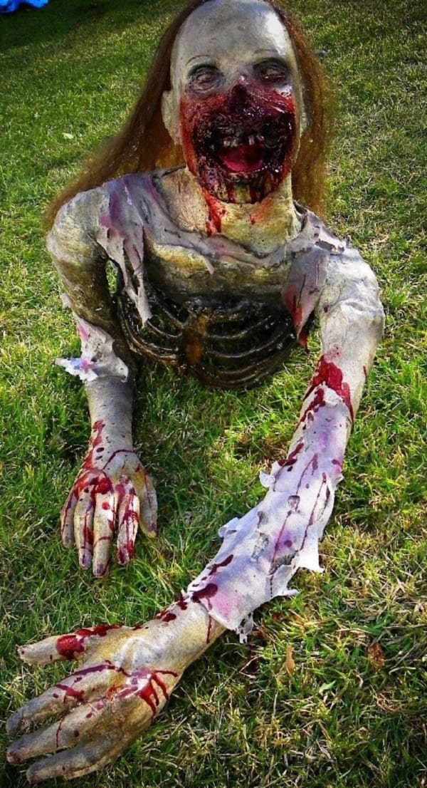 25 Scary Halloween Decorations for Outdoor Party 25 Scary Halloween Decorations for Outdoor Party