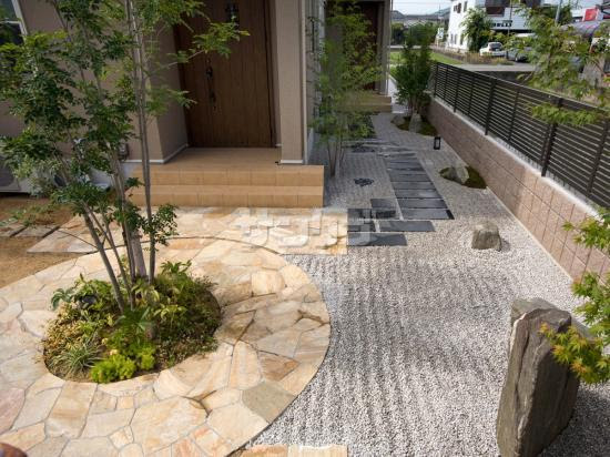 施工例 枯山水の和モダンデザイン玄関通路 兵庫県姫路市