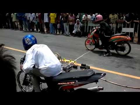 VIDEO : drag fino vs nouvo termbus 7 detik - drag finovs nouvo termbus 7 detik. ...