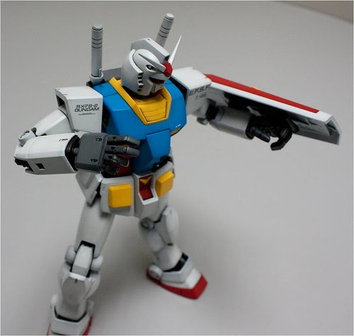 MG RX-78 Gundam Ver.2.0 - Action 3 (Fingers)