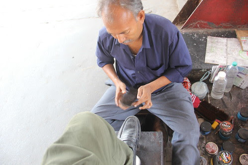 the shoe shine guy by firoze shakir photographerno1