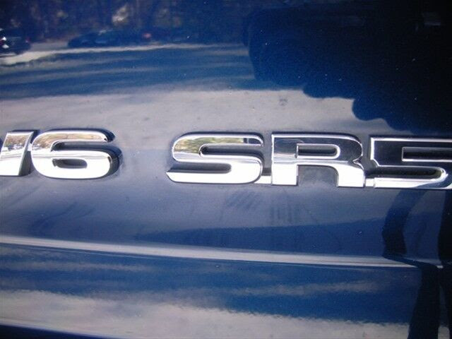 Base V6 4.0L CD 236 horsepower 4 Doors Air conditioning