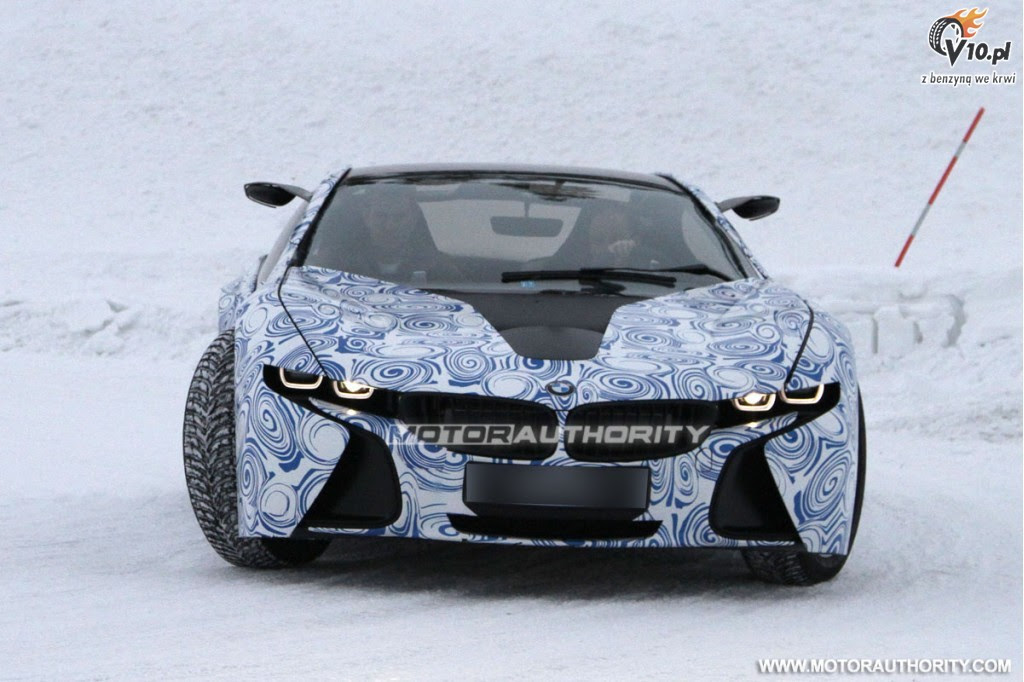 Outstanding BMW i8 uchwycone na kole podbiegunowym 1024 x 682 · 151 kB · jpeg