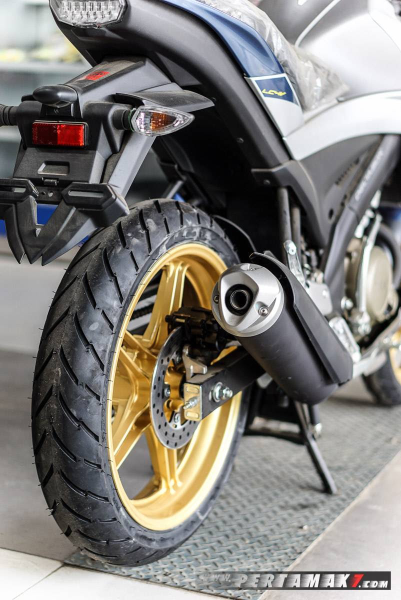Modifikasi Yamaha All new Vixion 150 cc Velg Cat Warna Modifikasi Yamaha All new Vixion 150 cc Velg Cat Warna