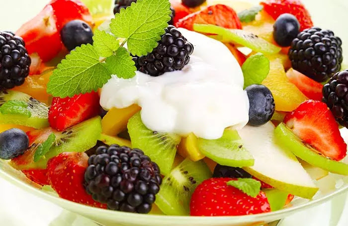 Make your salads healthy by mixing them with yogurt