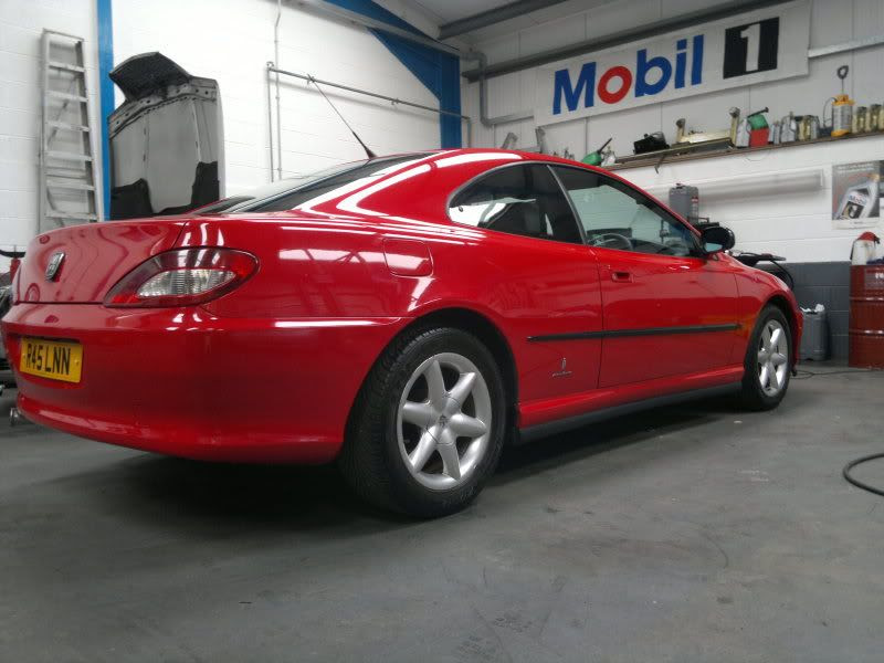 how much does it cost to respray a car bonnet uk - Thats why respraying something like a classic car can mean you have to pay a little more because the damage under the paintwork is often more extensive